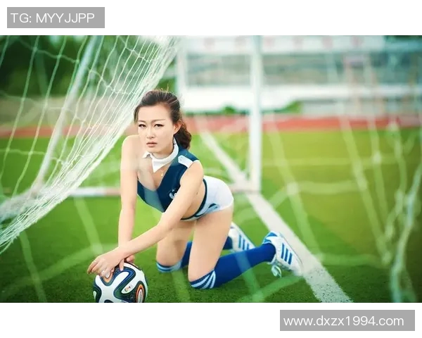 足球短裤的选择与搭配技巧让你在球场上尽显风采与舒适感